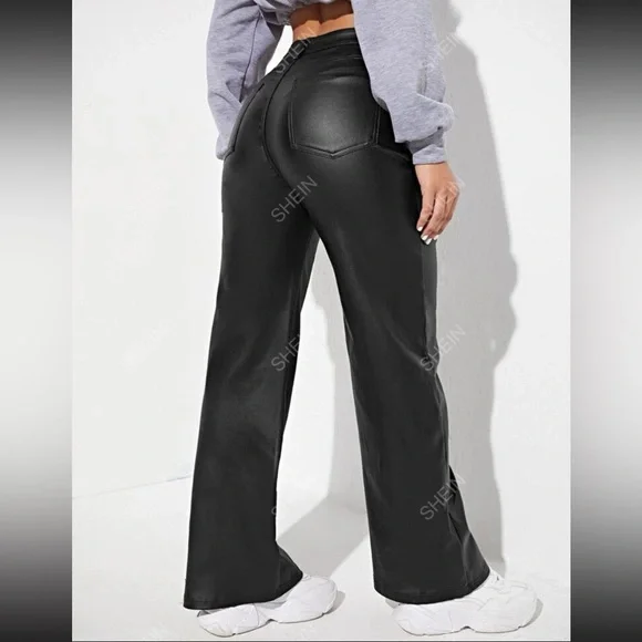 High waist boyfriend fit leather look pants - Picture 2 of 3